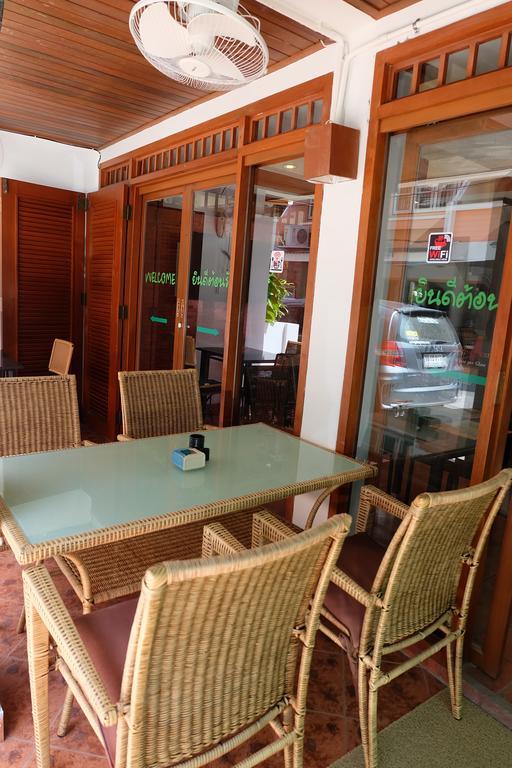 Kaneng Guesthouse HHQ Buitenkant foto